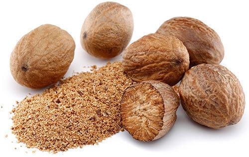 Whole nutmeg, Packaging Size : 50g, 100g, 200g