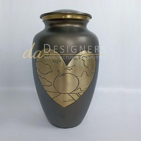 Polished Brass Adult Cremation Urn, for Home Decor, Hotel Decor, Style : Amtique