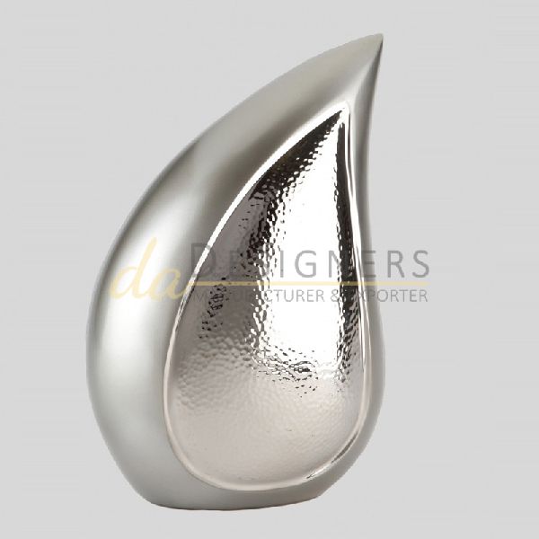 Polished Metal Teardrop Cremation Urn, for Home Decor, Hotel Decor, Restaurant Decor, Pattern : Plain
