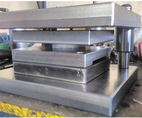 Heavy Duty Press Machine