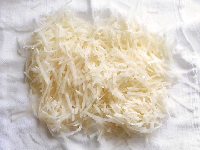 Common Dry Potato Shreds, for Cooking, Snacks, Color : Creamy