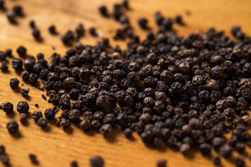 Black pepper, Form : Seeds