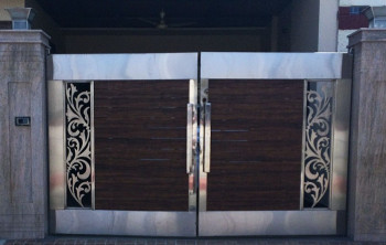 Swing Polished Designer Stainless Steel Gate, Color : Grey