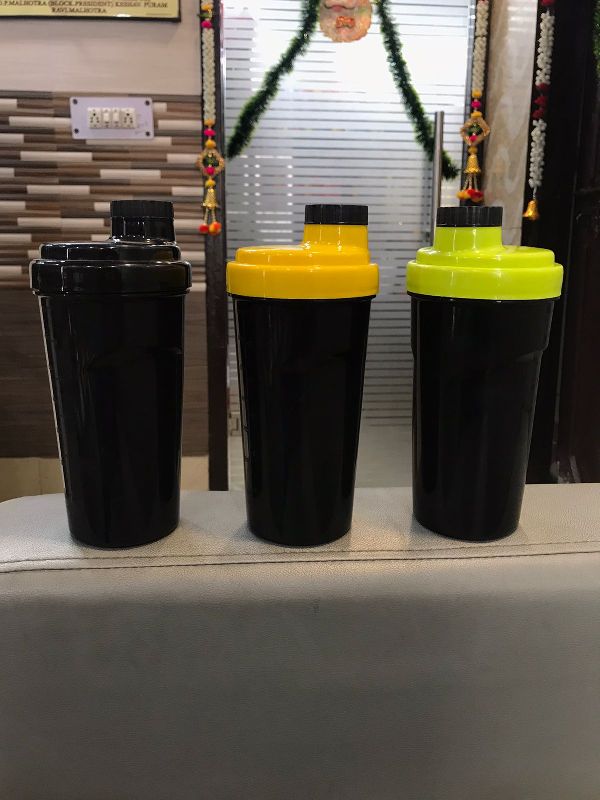 700ml Shaker Bottle with Screw Cap, for Sports