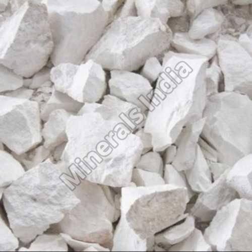 Calcined Lime Lumps, Feature : Moisture Proof, Purity, Safe To Use