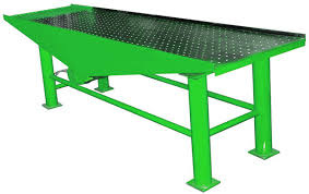 Iron Vibration Table, Size : 10 X 2.5 feet