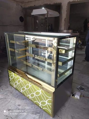 Refrigerated Cake Display Counter, for Shop Use, Feature : Fine Finishing, Good Quality, Perfect Shape