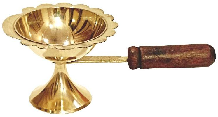 Meem Polished Brass Dhoopakal, for Home Decor, Pooja, Lighting, Size : Multisize