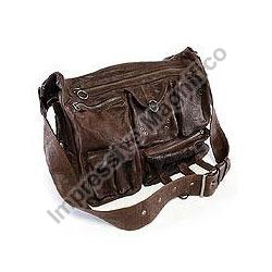 Plain Vachetta Leather Bag, Size : 30x40x10inch