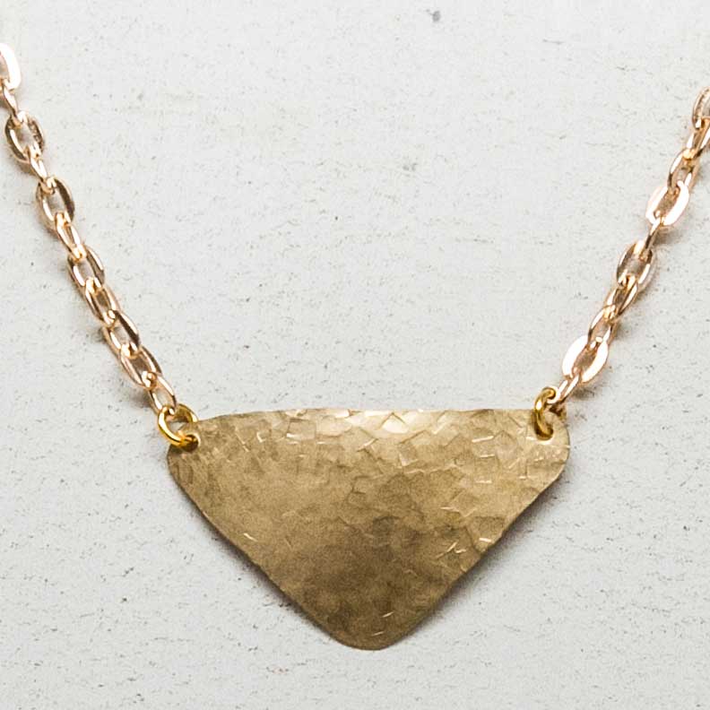 Plain Brass Necklace, Occasion : Casual Wear