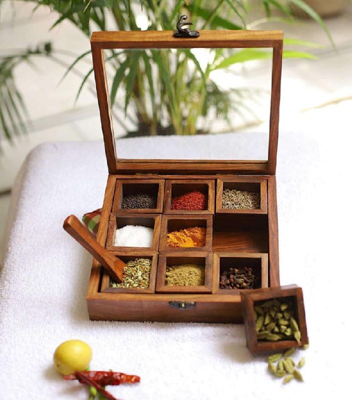 Polished Small Wooden Spice Box, Feature : Quality Assured, Handmade