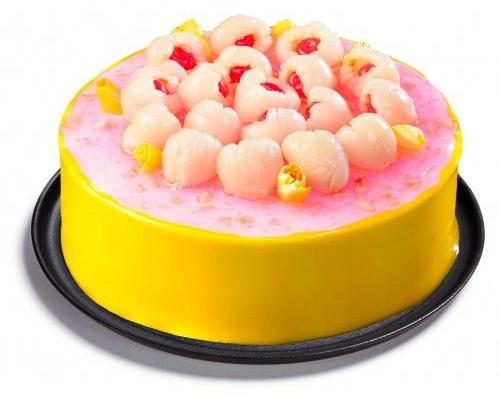 Round Litchi Mango Cake
