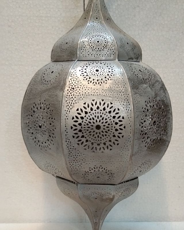 Non Rechargable Polished Metal moroccan Hinggin lamp, for Wedding, Lighting, Decoration, Style : Handmade