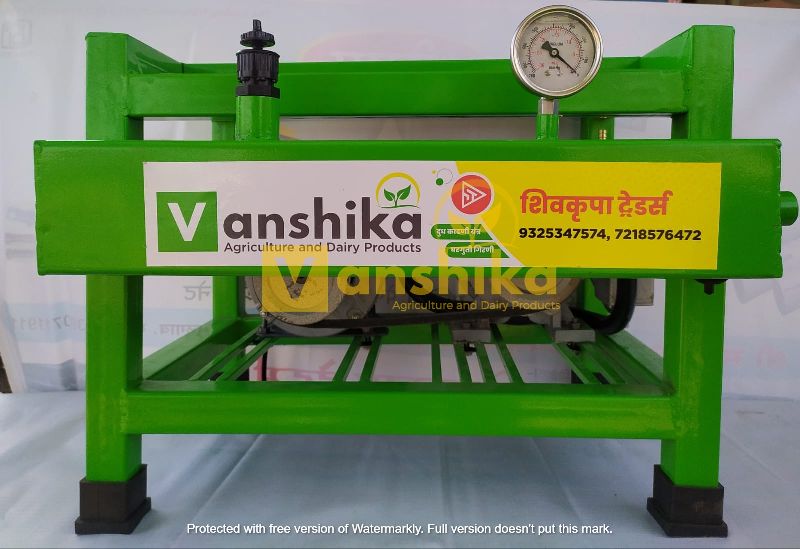 Vanshika Double Bucket Milking Machine, Color : Green