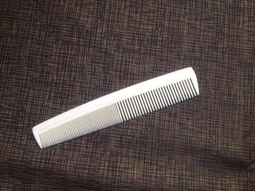 White Handle Plastic Pocket Comb, for Home