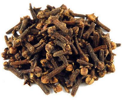 Dried cloves, Packaging Size : 10-15 Kg