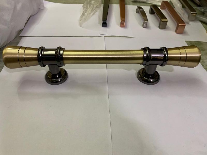 RH 507 Brass Door Handle