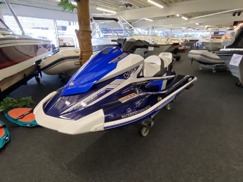 Yamaha VX Cruiser HO (jet ski) for sale