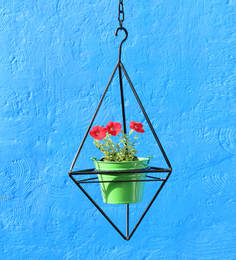 IRON HANGING TRIANGLE STAND PLANTER, Color : Green, Light Blue, Pink, Red, White, Yellow, Organe