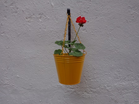 METAL HANGING CONE PLANTER