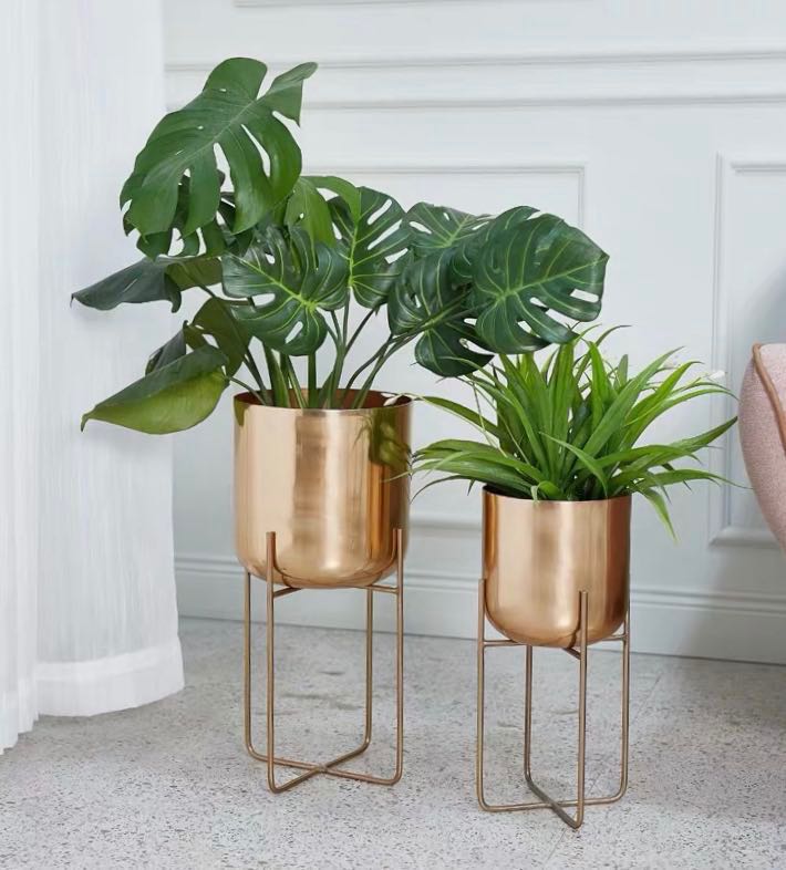 iron planter pot with stand