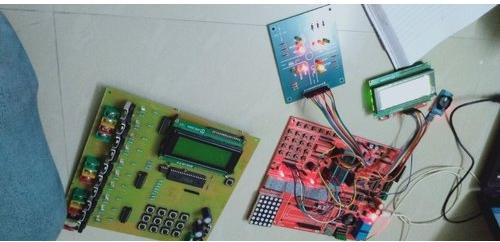 Three Phase Traffic Signal Controller