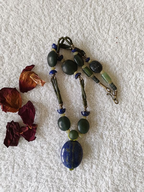Afghan Lapis Lazuli Jade Necklace, Packaging Type : Plastic Box, Plastic Packet, Velvet Box, Wooden Box
