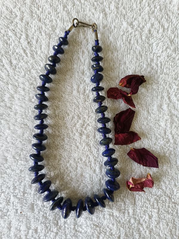 Crystal Calling Plain Polished Lapis Lazuli Beaded Necklace, Occasion : Casual Wear