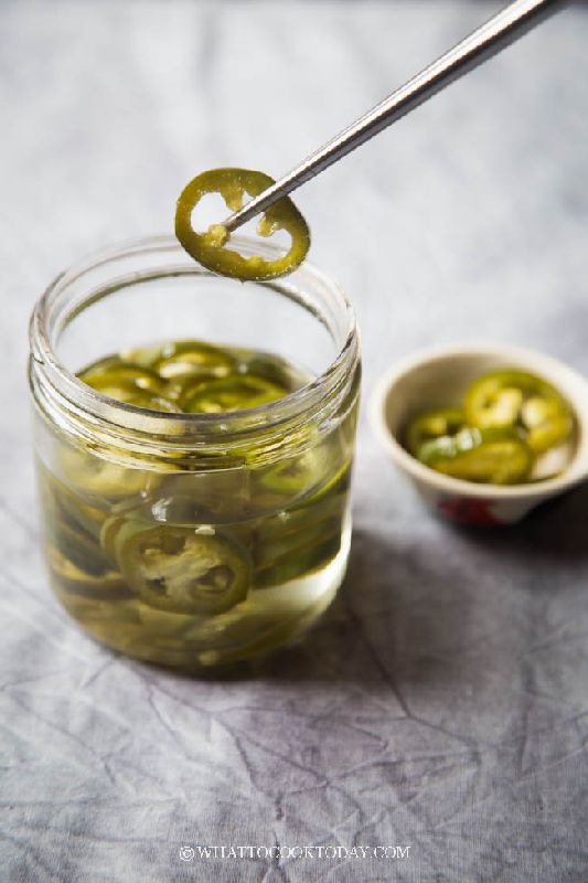 Vinegar Green Chilli Pickle, Certification : FSSAI