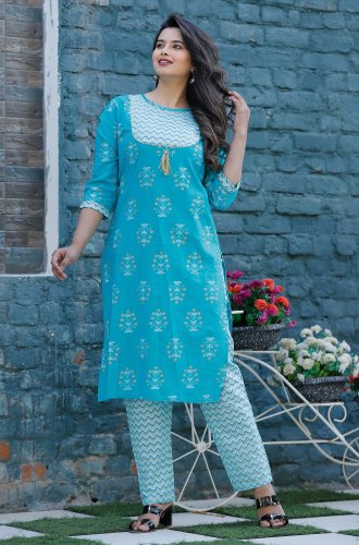 NAAVIV Womens Rayon Printed Straight Kurti Pant Set  Fashion for sale in  Jaipur Rajasthan  Sherynain Mobile  509504