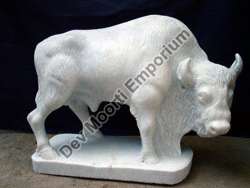 Polished Marble Bull Statue, for Interior Decor