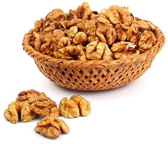 Organic walnut kernels, Shelf Life : 12 Month