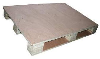 Four Way Full Deck Block Pallet Plywood