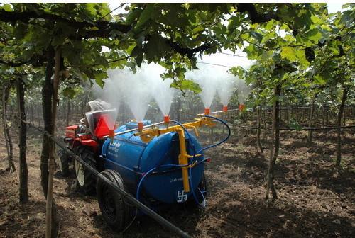 agricultural power sprayers