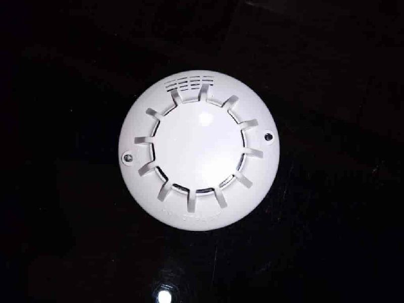 Agni Battery Operated Smoke Detector, Feature : Waterproof