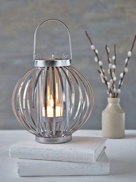 Round candle holder for home decor