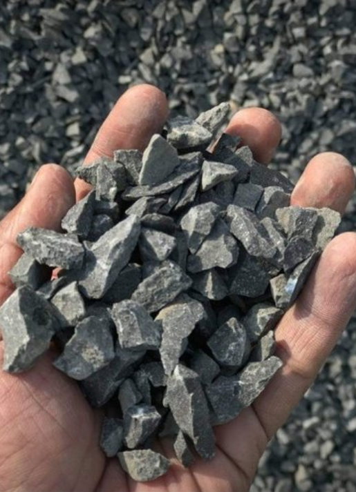 Stone Chips, Size 1020mm, 1inch at best price INR 450INR 550 / MT in