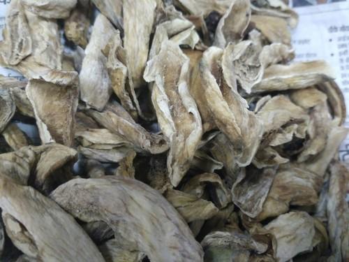 Common Dried Mango Flakes, for Cooking, Feature : Natural Taste