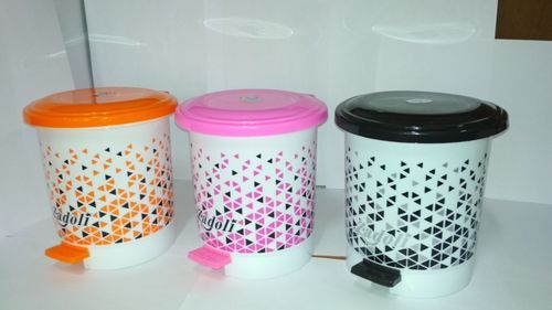 Zadoli Round Plastic Pedal Dustbin, Color : Multi color