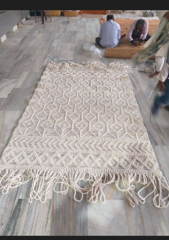 VER-030 Woven Rug
