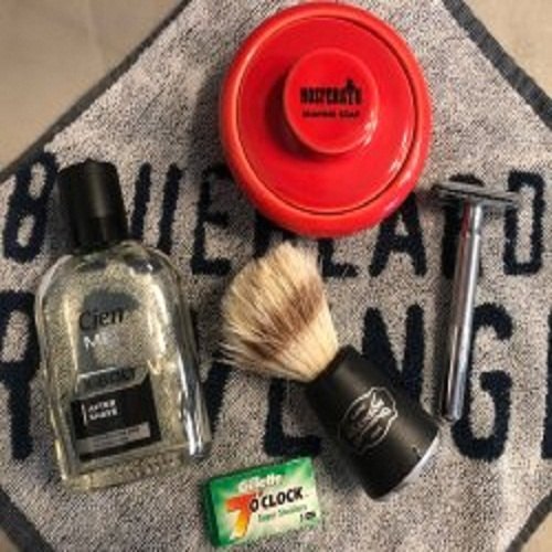 Mens Shaving Kit, Feature : Easy Washable