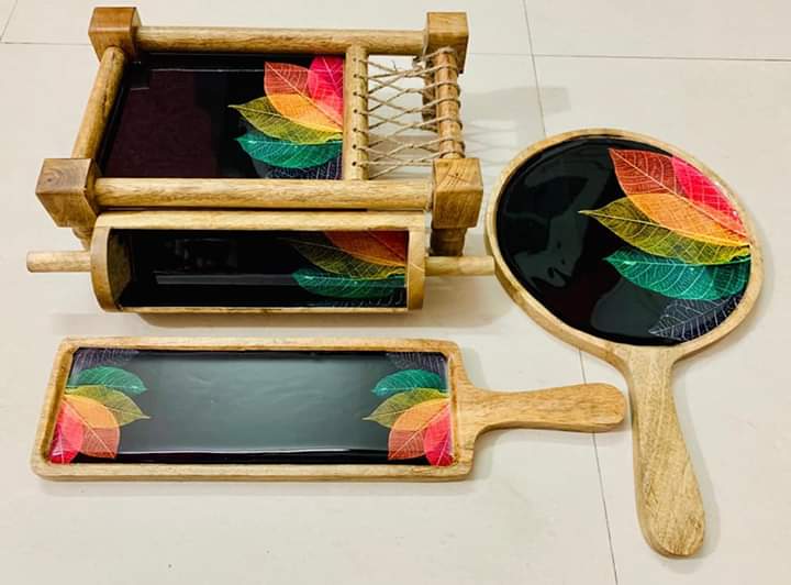 Wooden Khaat Platter Set