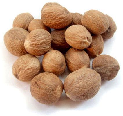 Raw Dried Nutmeg