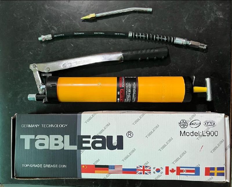 Polished Tableau Grease Gun, for Industrial Use, Size : Standard