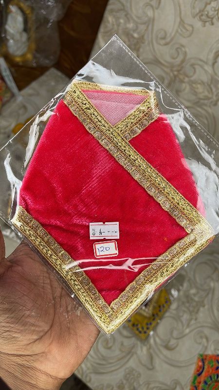 Silk Sai Baba Vastra, Feature : Anti-Wrinkle, Comfortable, Dry Cleaning, Durable, Easily Washable