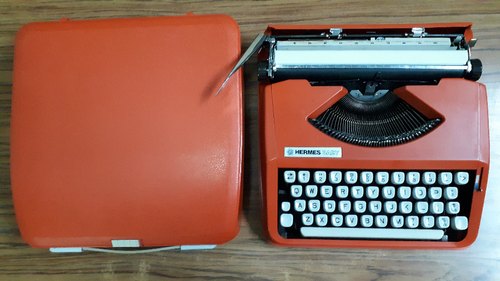 Portable Manuel Typewriter