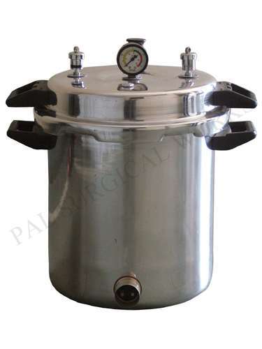 Vertical Stainless Steel Portable Autoclave