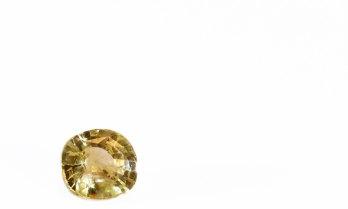 5.65 Carat Yellow Sapphire Gemstone, for Jewellery, Size : Standard