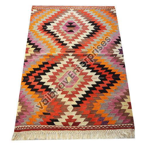 Plain Wool Kilim Rugs, Shape : Rectangular, Square