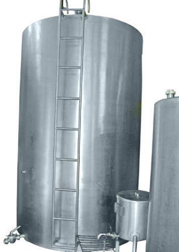 SS316L Milk Silo Tank, Feature : Excellent strength, Sturdy design, Highly durable